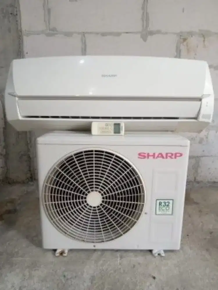 Sharp Thai 3/4 PK paket pasang