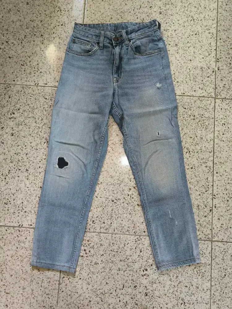 Celana Jeans Biru Muda
