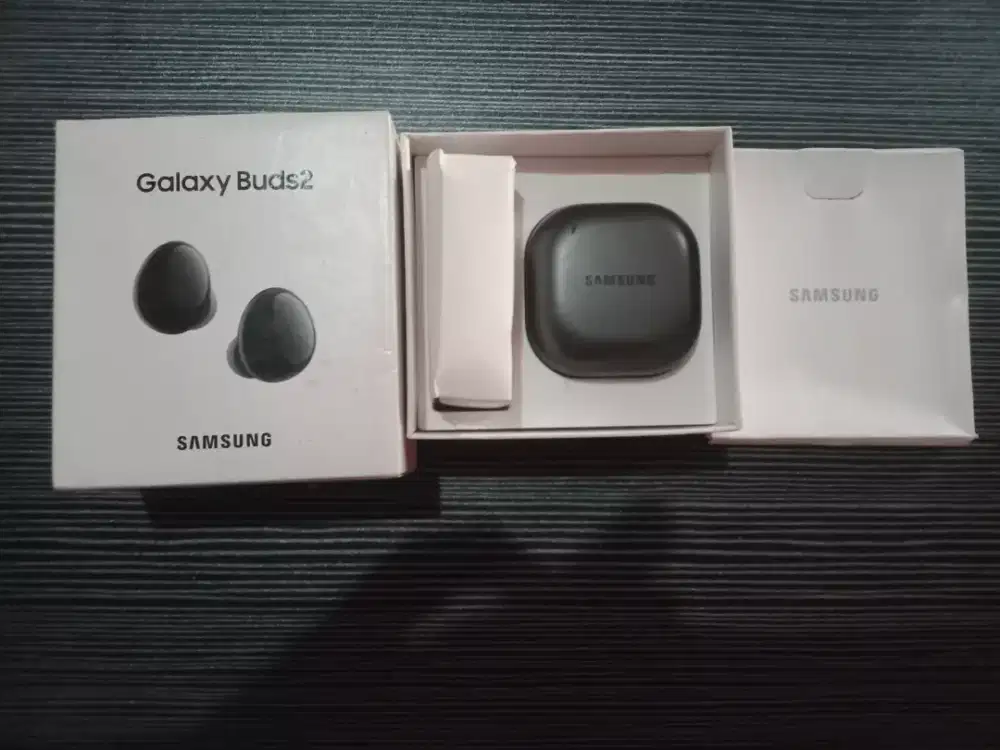 Tempat headset samsung buds 2