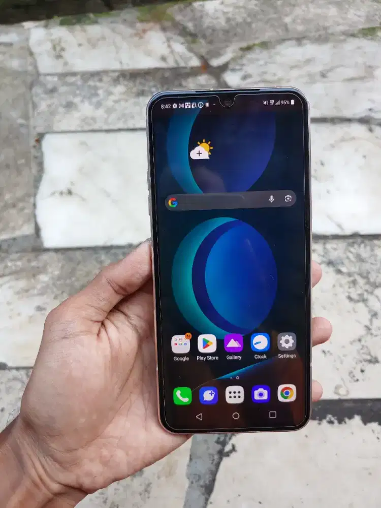 LG V60 thinQ docomo