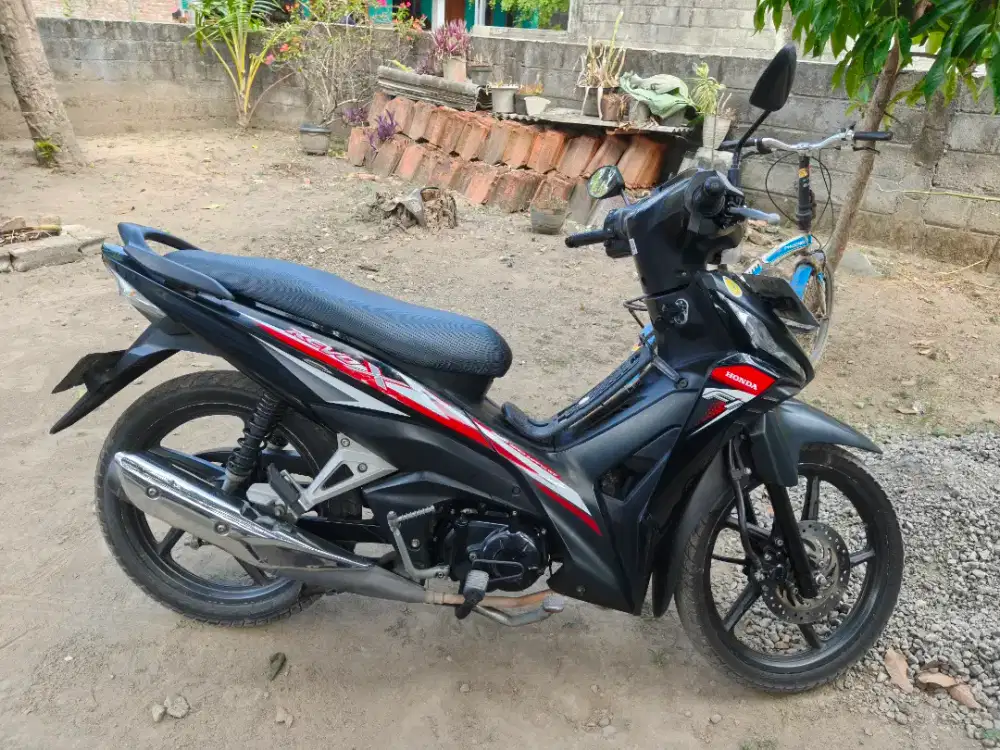 Revo X THN 2022 plat AB sleman