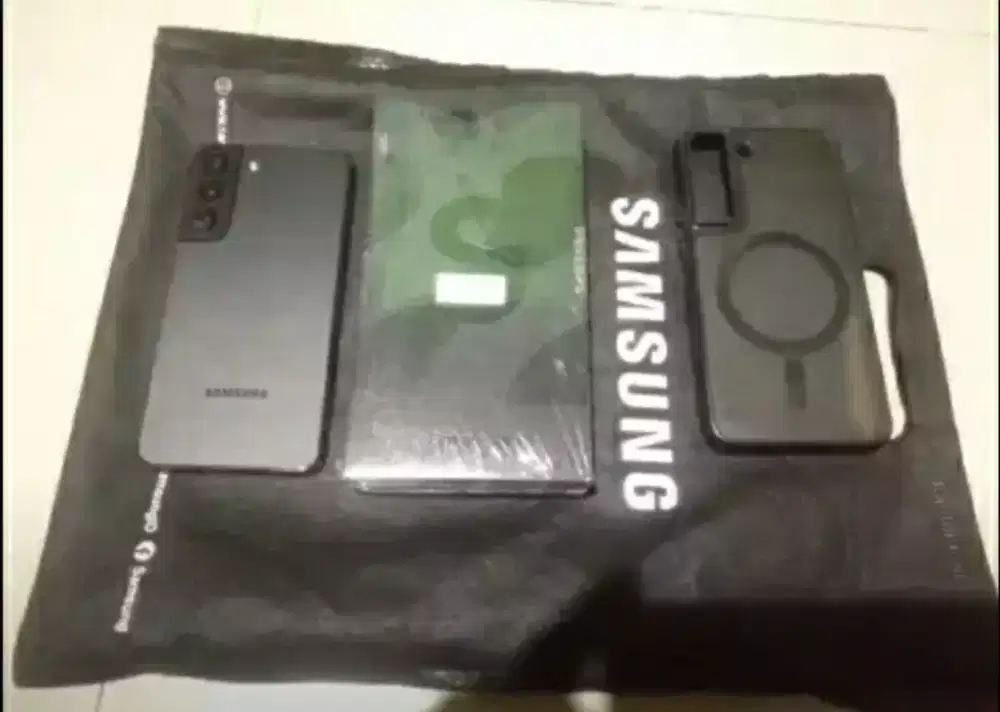 Samsung s22 8/128 gb