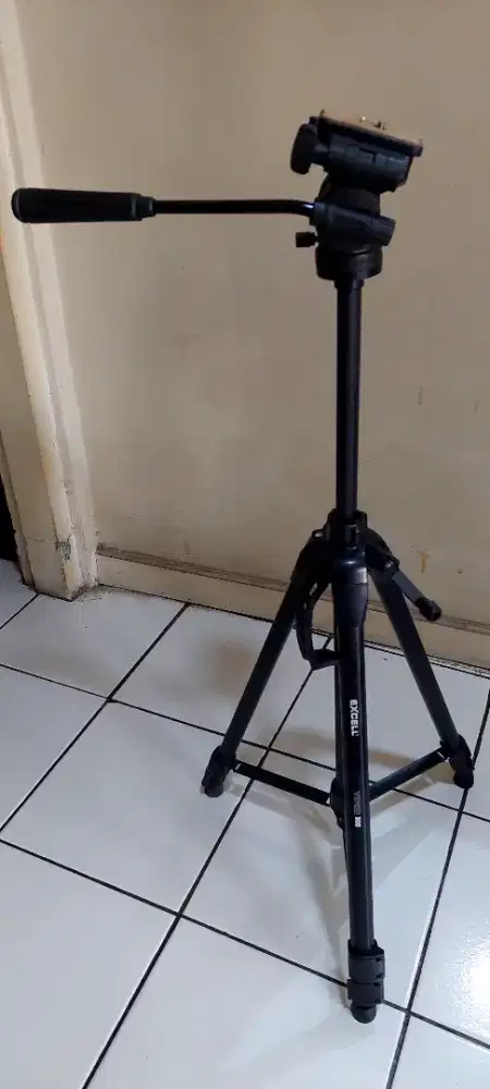 Tripod Excell vipoo 300