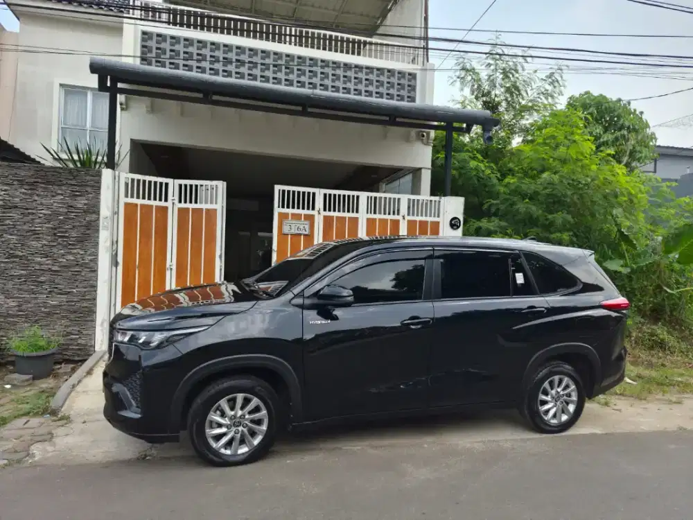 DIJUAL — Toyota Innova Zenix G Hybrid 2024 | Hitam | KM 45.000