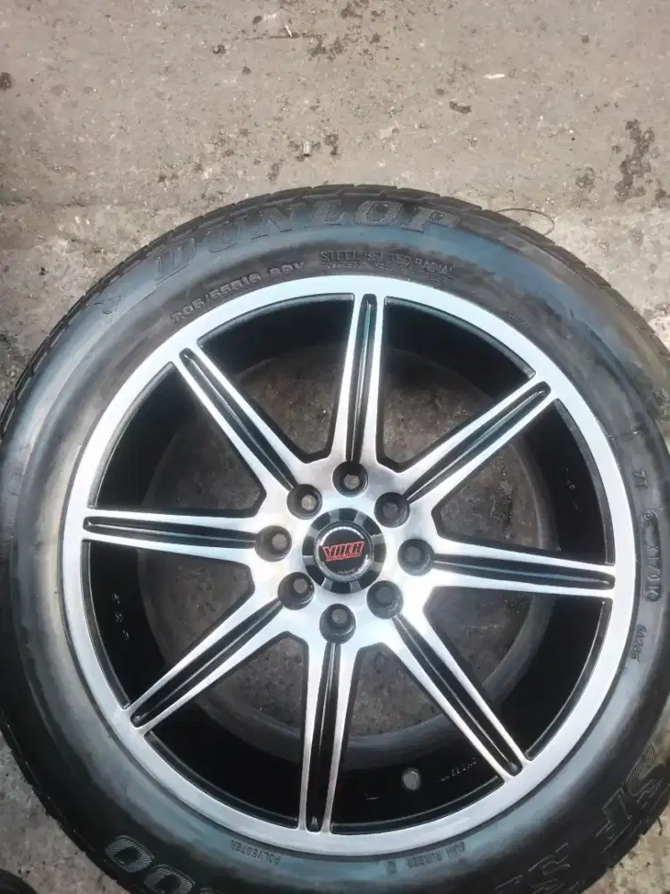 Velg R16×4×114×100+ban 205/55/16