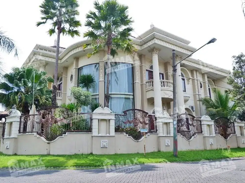 Rumah Mewah 2 Lantai Full Furnished Ada Gazebo Araya Malang