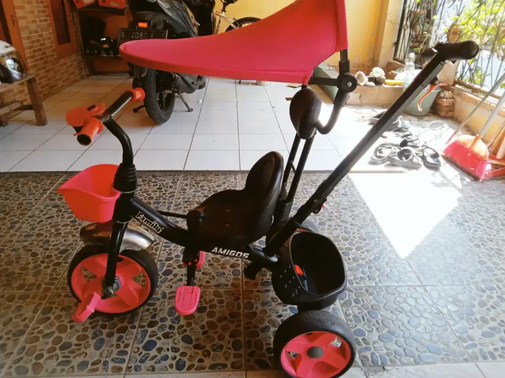 Sepeda anak perempuan family