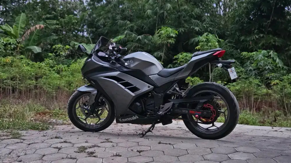 Di Jual Kawasaki Ninja F1 2014