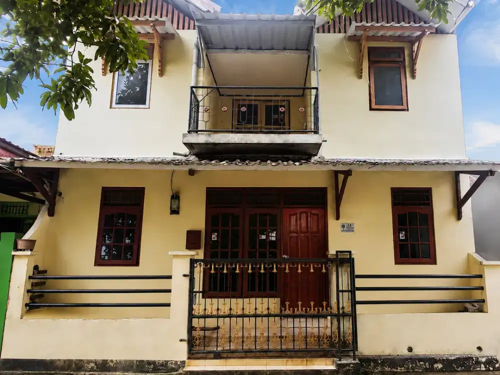 Rumah Luas 4 Kamar, Lokasi Strategis di Depok | Cocok untuk Hunian Keluarga - HARGA NEGO SAMPAI JADI!
