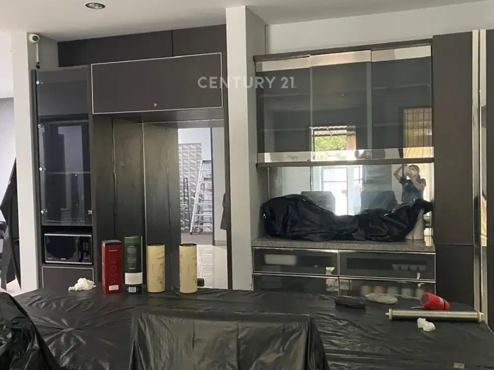 Disewakan Rumah Siap Huni Lokasi Taman Holis Indah