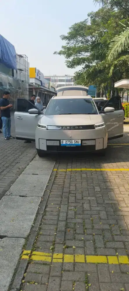 Jaecoo j5 ev mobil listrik