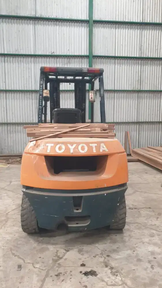 JUAL FORKLIP TOYOTA DI BEKASI