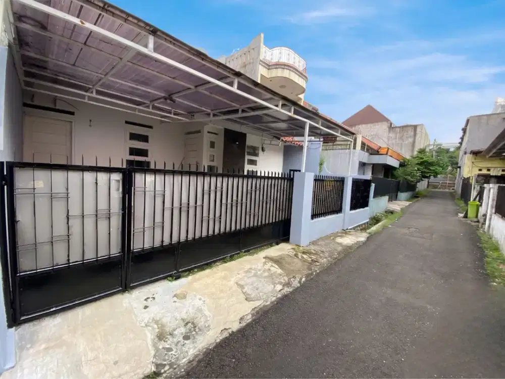 RUMAH MINIMALIS 2 M-AN DI TEBET – SELANGKAH KE JALAN SAHARJO & KOTA KASABLANKA