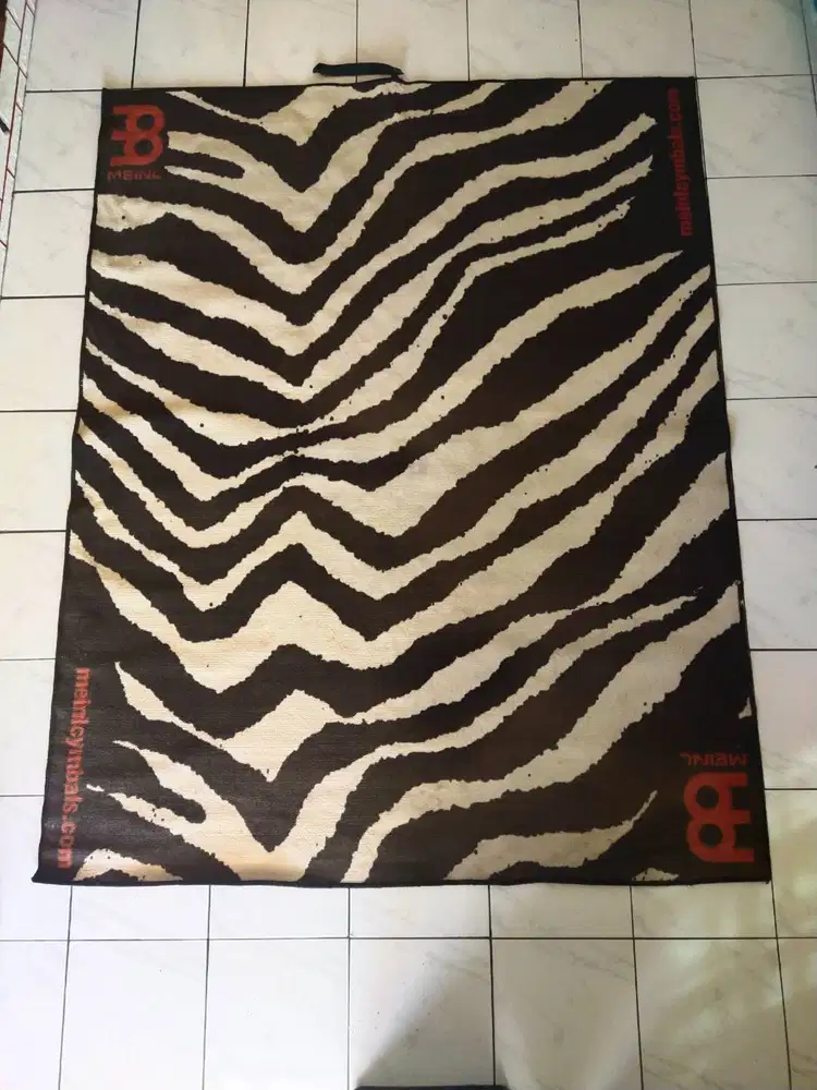 Karpet alas Meinl ( untuk alas drum)