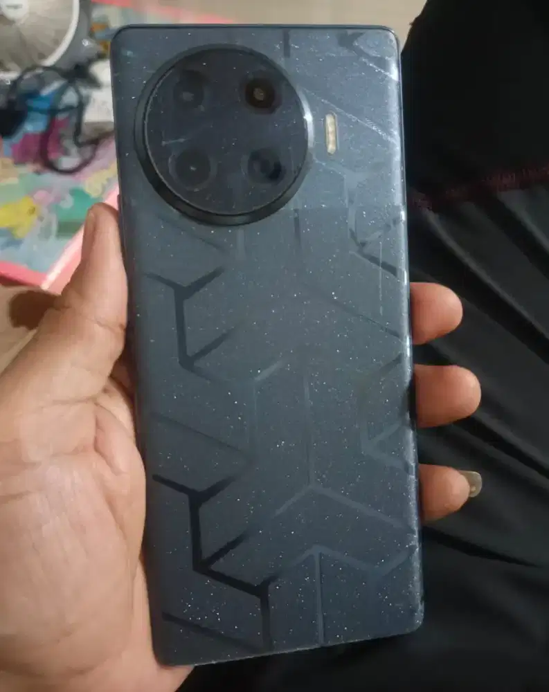 Infinix Tecno spark 20 pro plus 8/256,NFC