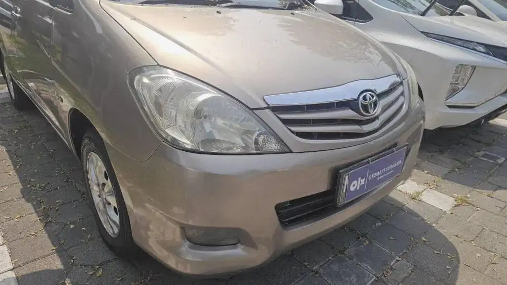 TOYOTA 2011 INNOVA G AT COKLAT JL.KENJERAN OTOMART