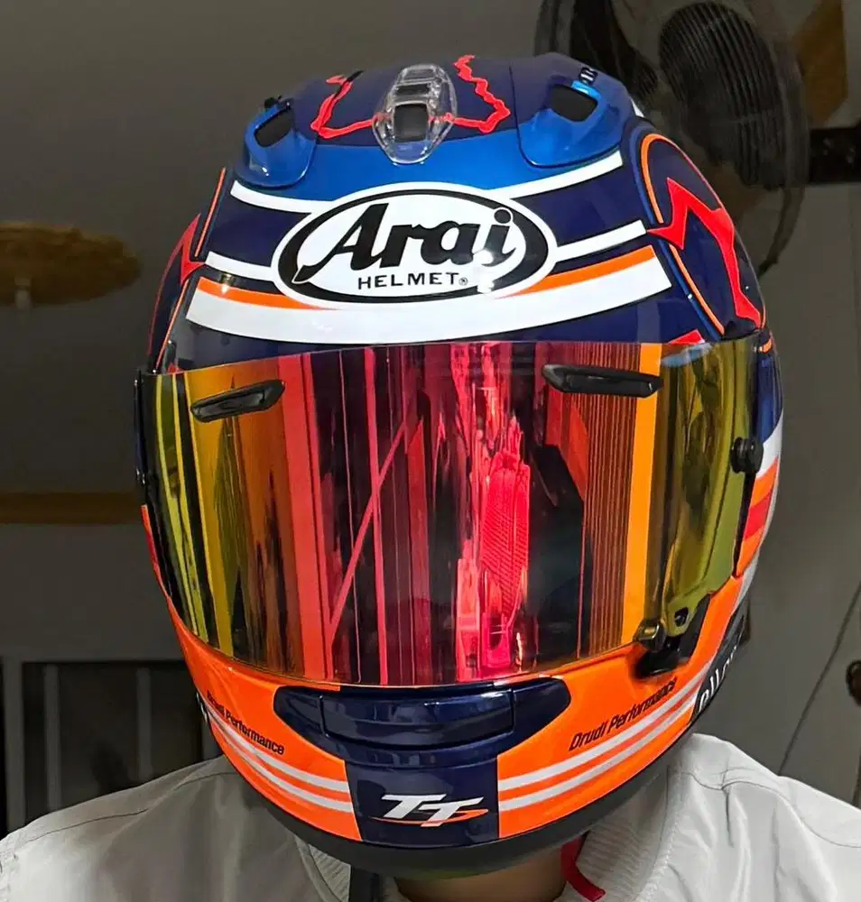 ARAI IOM TT 2024 LIMITED EDITION  (LIKENEW)
