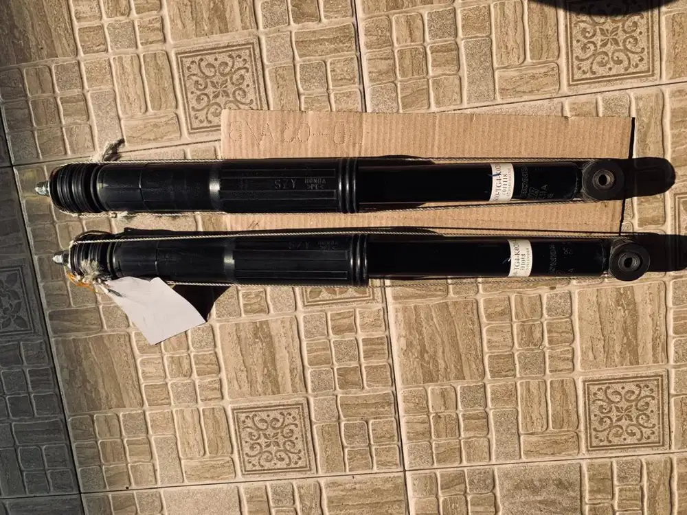 Shock breaker depan dan belakang Brio
