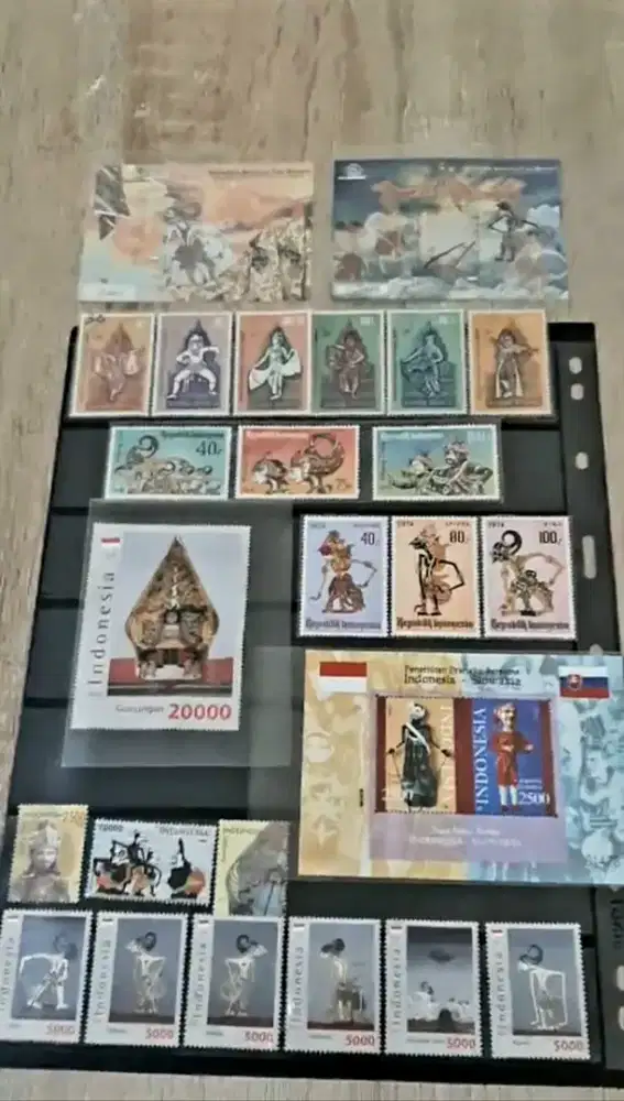 Prangko seri Wayang
