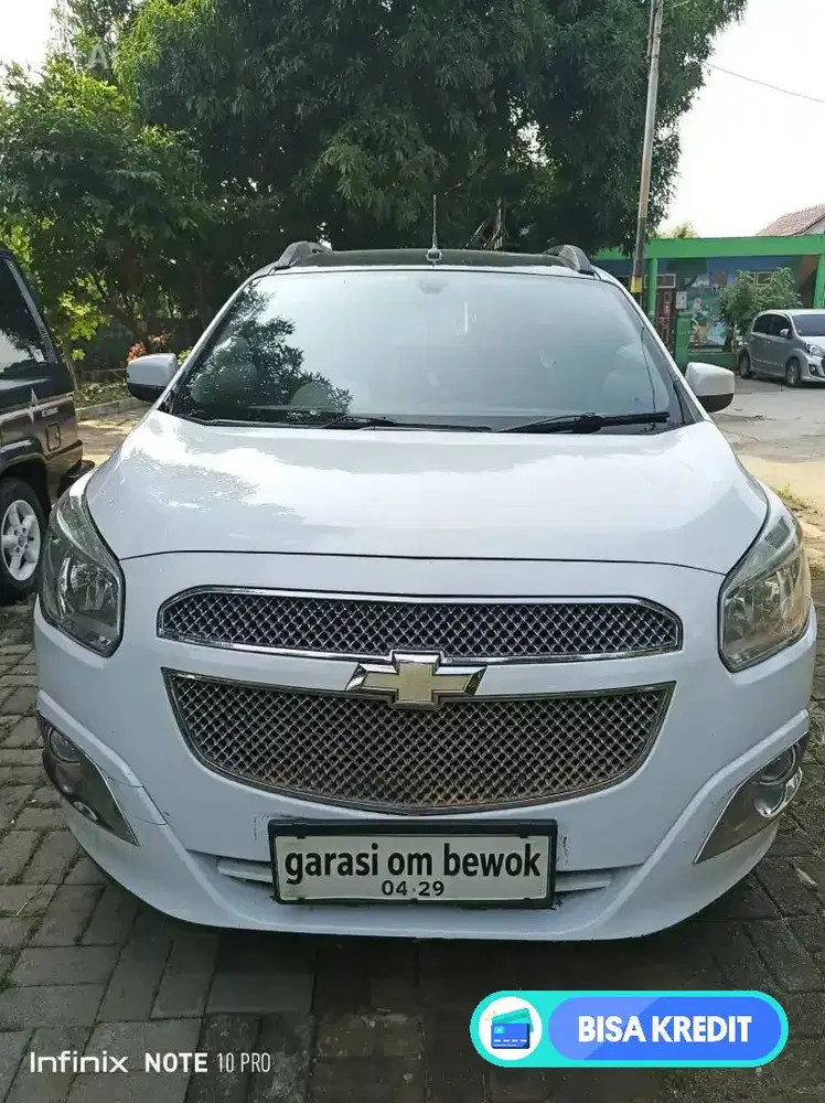 Chevrolet spin ltz 2013 AT