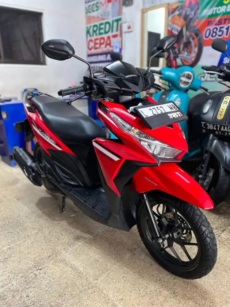 HONDA VARIO 125 2018 ISS SAS MOTOR JL BARATA JAYA 19 NO 5