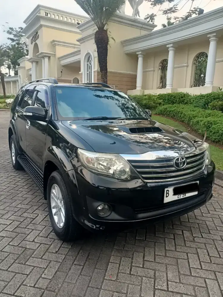Toyota Fortuner G VNT diesel AT 2012