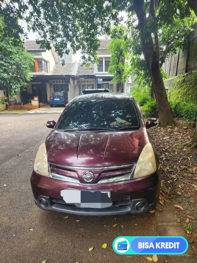 Nissan Grand Livina SV M/T 2011 Marun