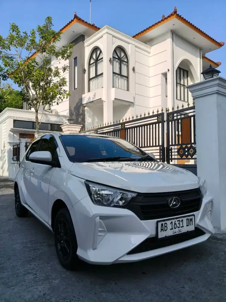 New Ayla X M/t Like New