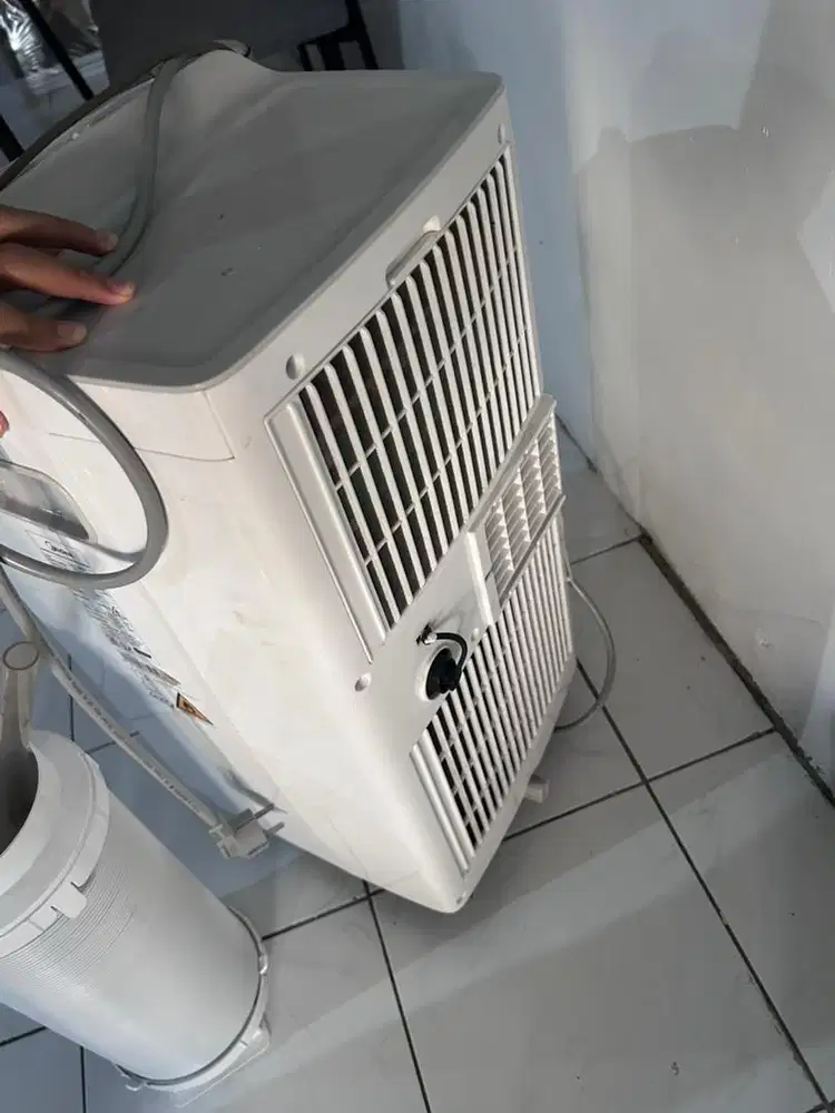 AC Midea Portable 1 PK