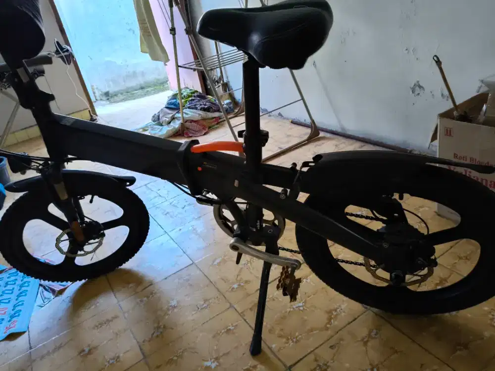 Sepeda listrik lankeleisi G660