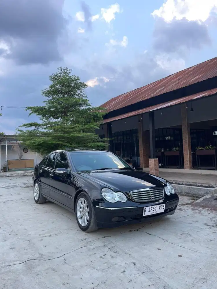 Mercedes Benz C240 Elegance Sunroof