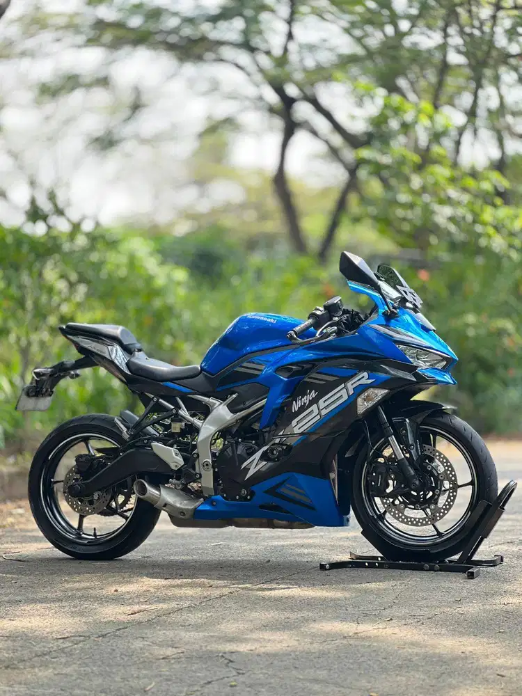 KAWASAKI ZX25R ABS QS 2021 BIRU KM 10K PAJAK HIDUP SUPER GRESS