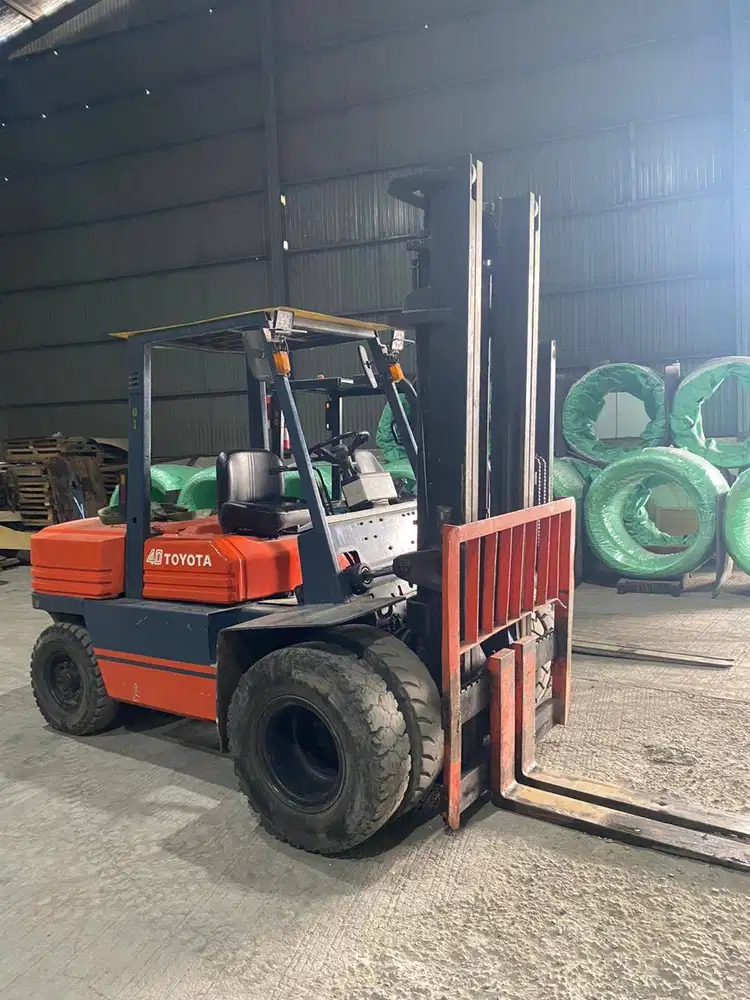 TOYOTA FORKLIFT FD-40 MATIC Tahun 1996