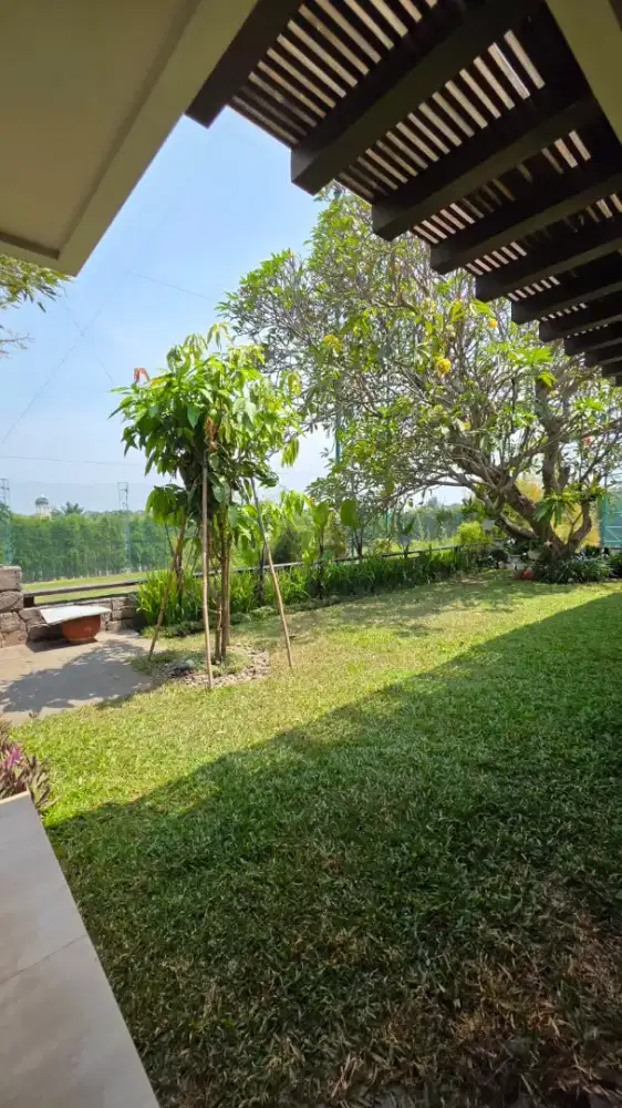 Dijual Luxury Modern Cozy Home View Golf Pakuwon Indah Full Jati Solid
