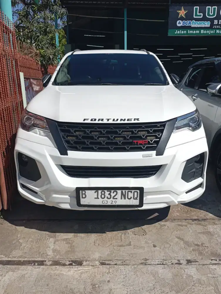 Toyota Fortuner 2.4D VRZ AT 2017 Putih