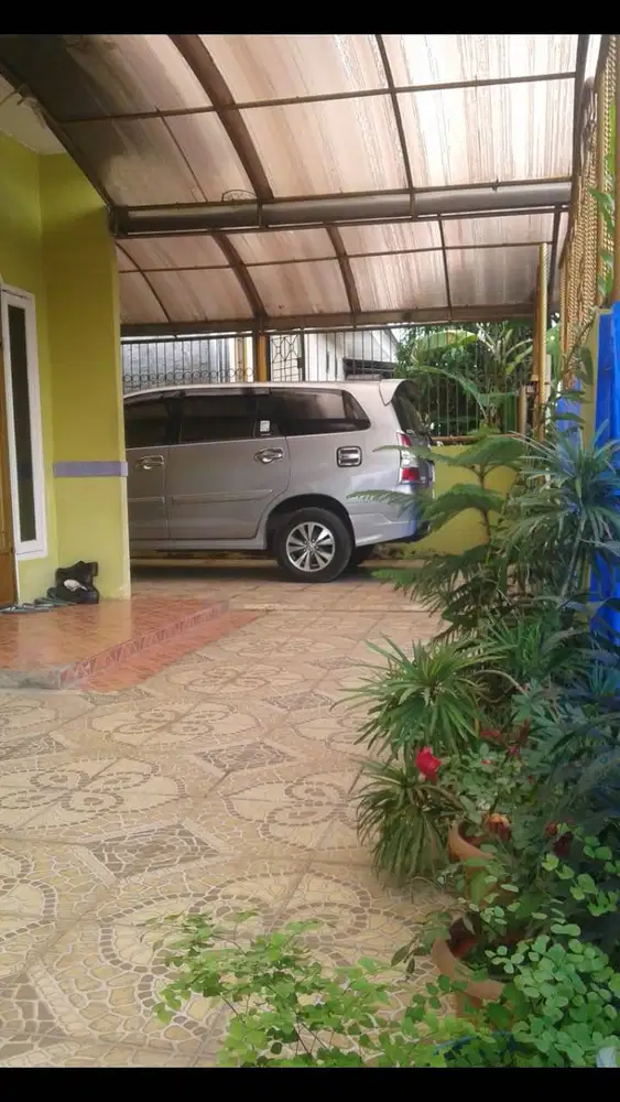 Jual Cepat Rumah Besar 2 Lantai (Take Over)