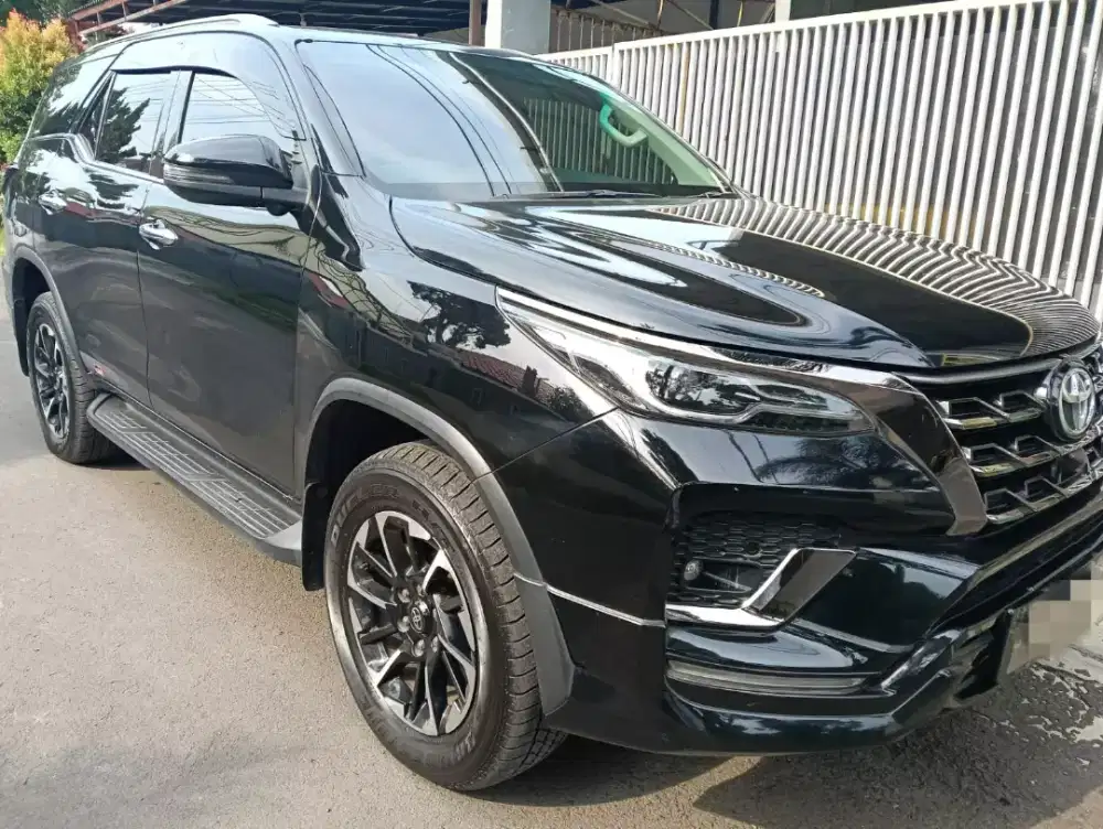 Fortuner 2.4 VRZ GR'2022/21 Istimewa