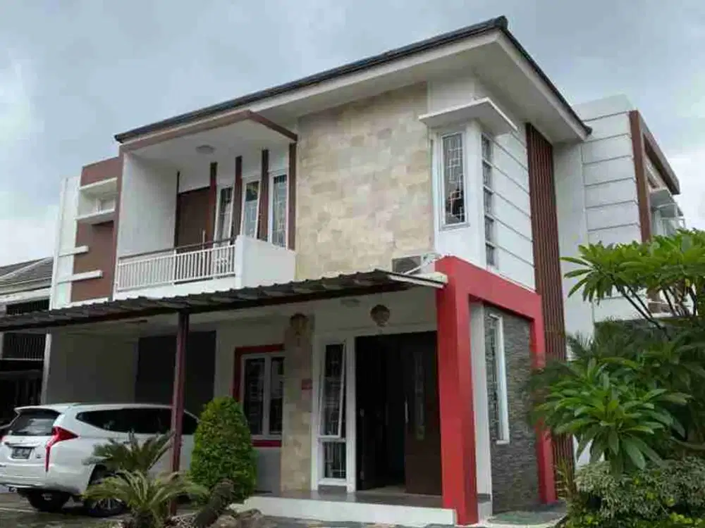 Rumah mewah 2 lantai Posisi huk di Citra Grand Cibubur