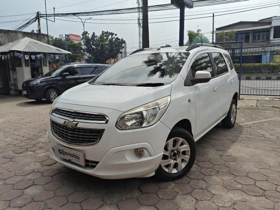 DP MURAH Chevrolet Spin 1.5 LTZ Bensin-AT 2013 Putih CABDD