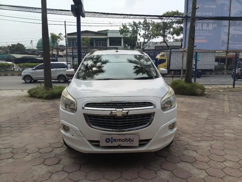 DP MURAH Chevrolet Spin 1.5 LTZ Bensin-AT 2013 Putih CABDD