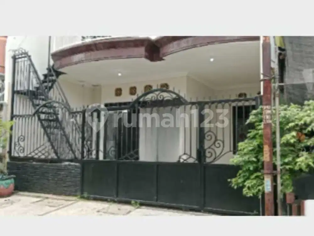 Disewakan Rumah Modern Depan Ciputra Surabaya