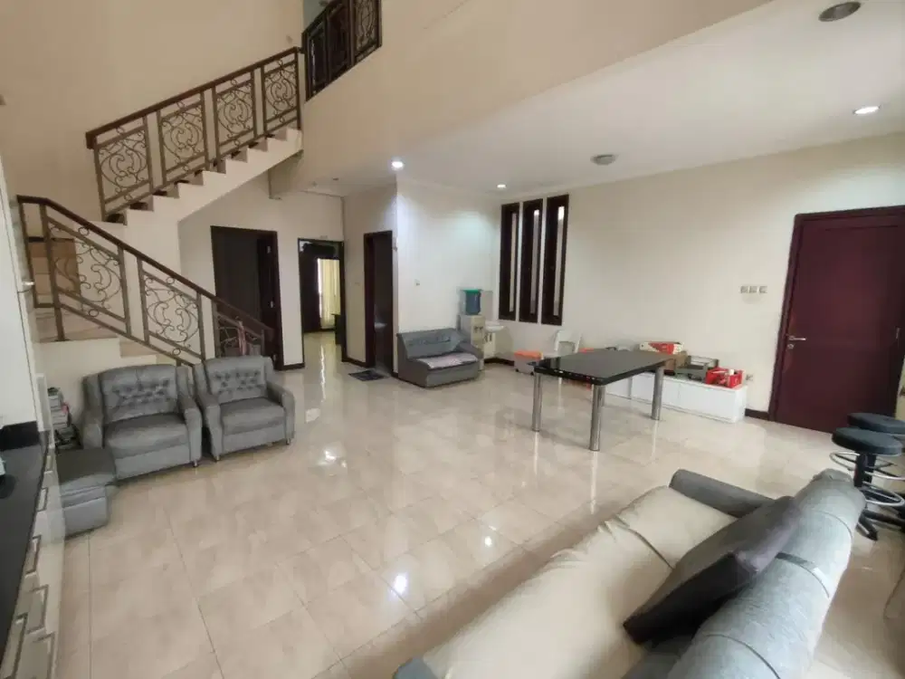 Disewakan Cepat Rumah Citraland Furnish Cluster Terdepan 4 Kamar