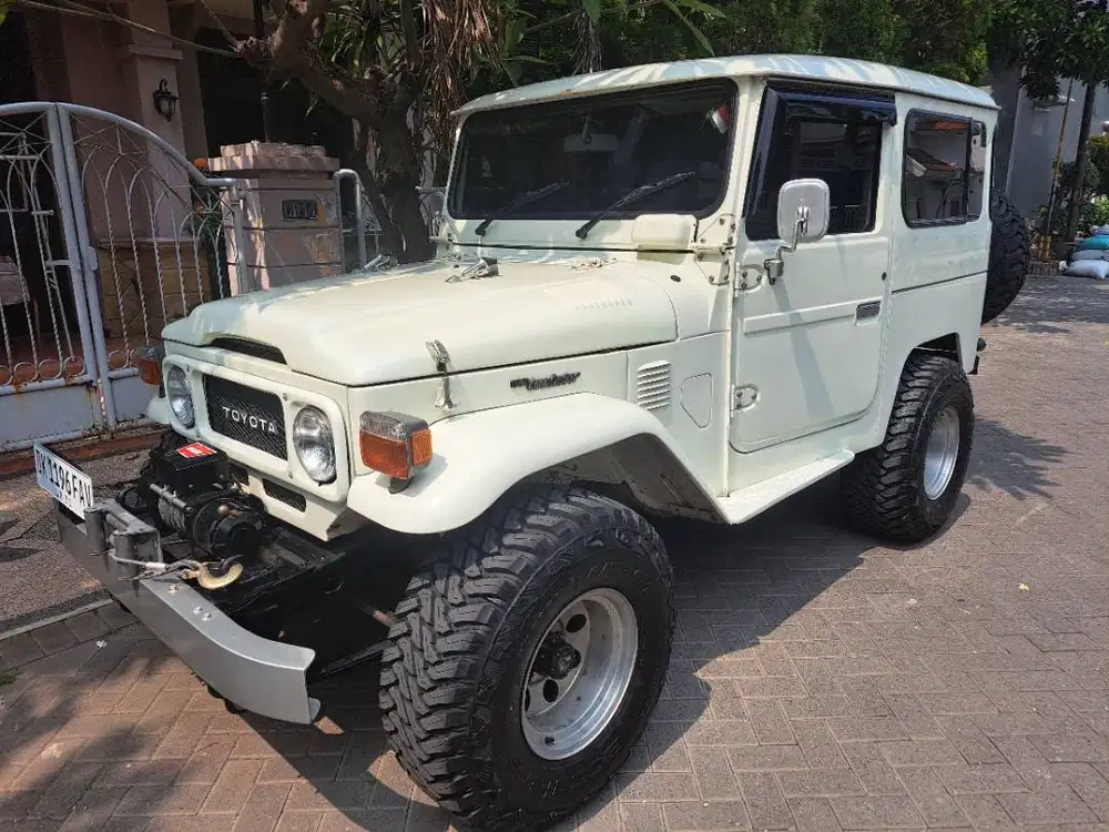 1982 FJ40 Land Cruiser