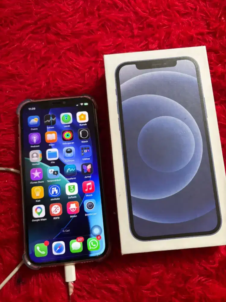 Jual iPhone 12 128gb warna hitam