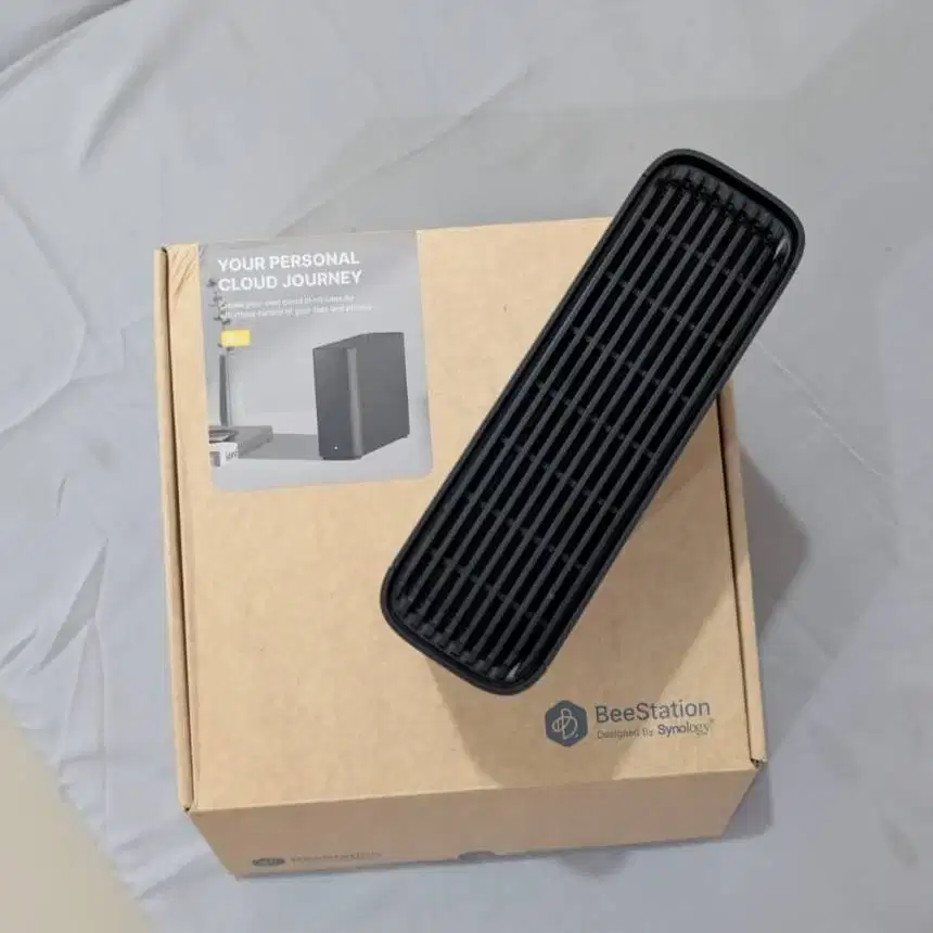 BeeStation 4TB Personal Cloud Backup By Synology masih garansi