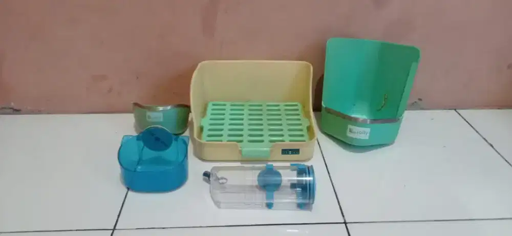 Kandang kelinci asesoris