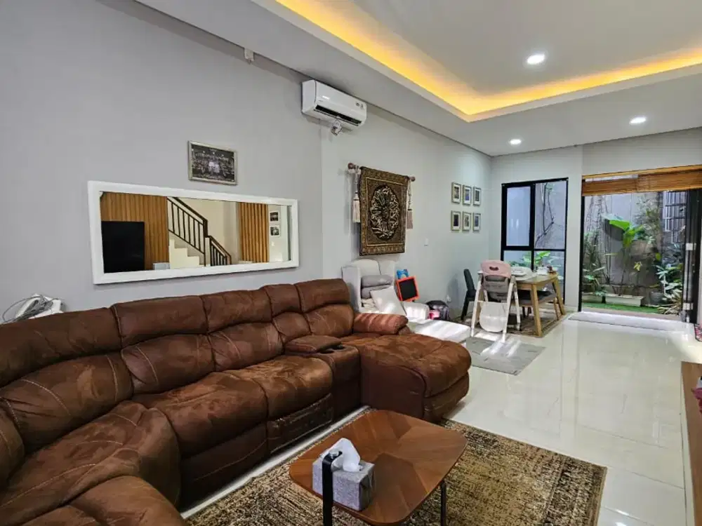 Dijual Rumah 2 Lantai Semi Furnished Lokasi Strategis Dekat Trans Snow World Bintaro di Pondok Aren Lr-15657