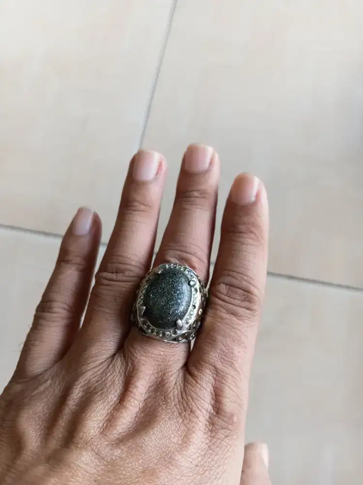 Batu akik dijual