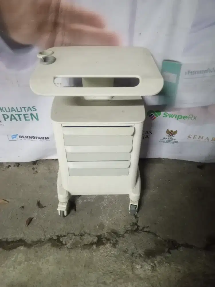 Meja / Troli mesin kecantikan /hifu /serbaguna