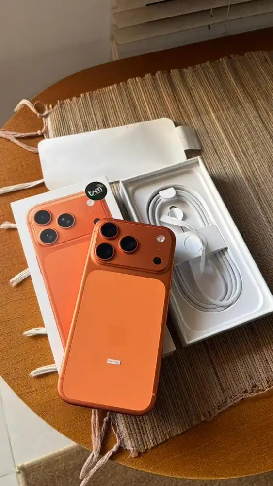 iphone 17 pro 256gb cosmic orange ibox